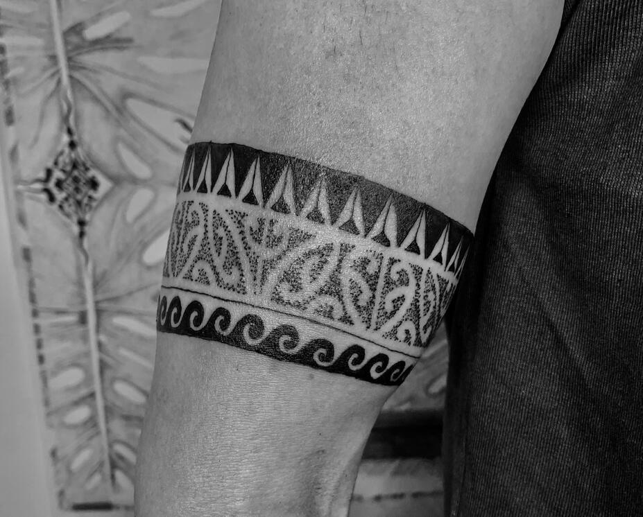 MAORI STYLE ARM BAND TATTOO #2